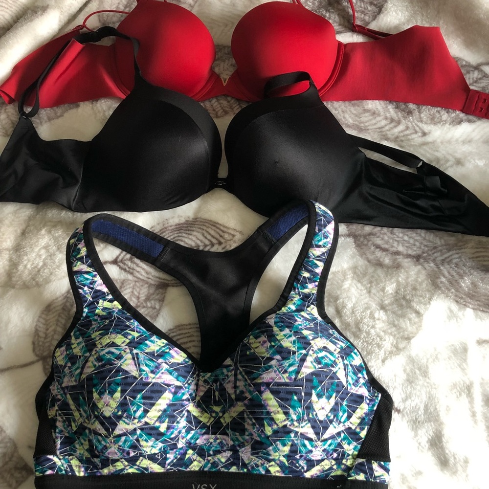 Vs Bras - image 1